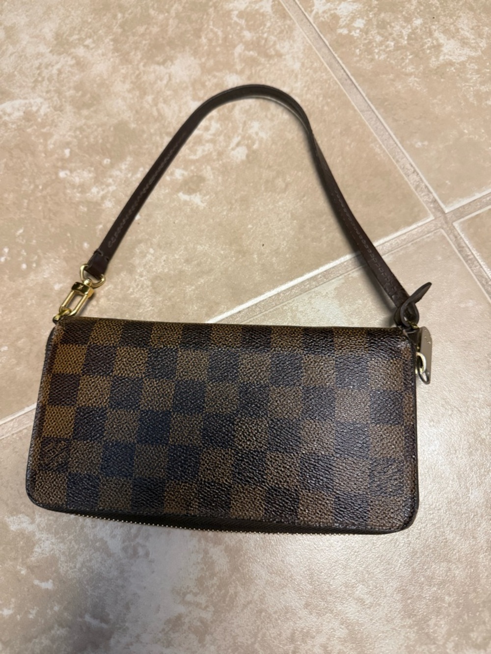 LV Authentic Louis Vuitton Damier Ebene Zippy Wallet